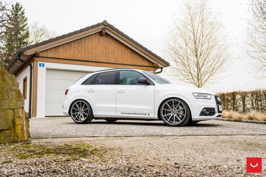  Audi Q3 on Vossen Wheels (VFS1) 2017 года  (фото 10 из 28)